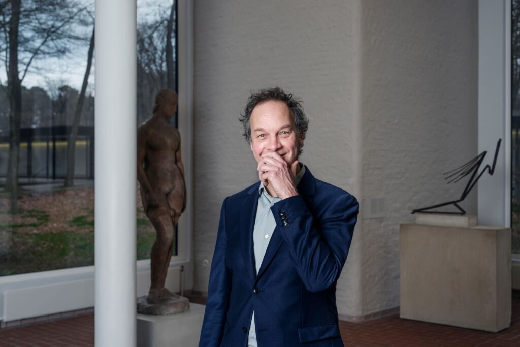 Large benno tempel, photo robin de puy (1)
